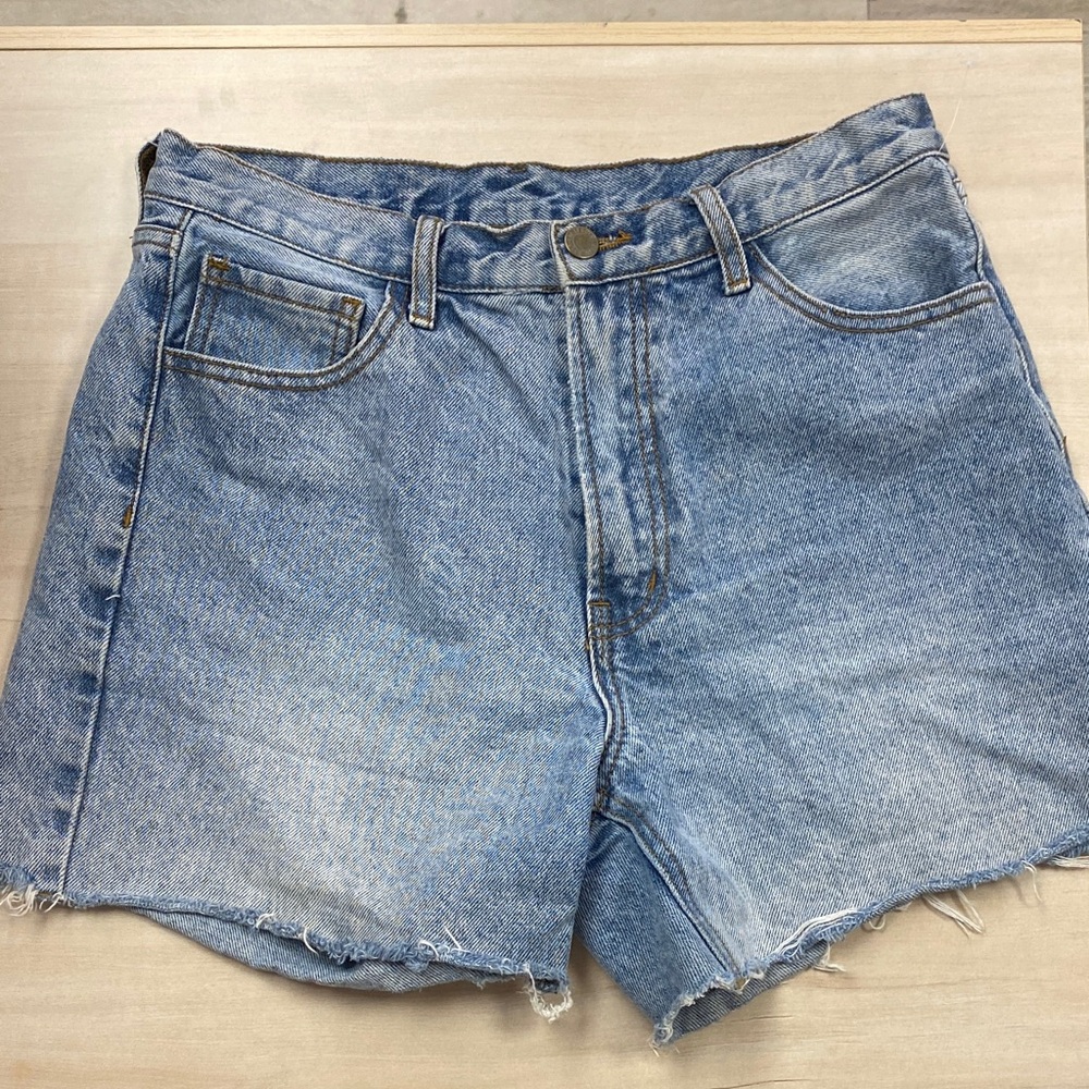 Classic Blue Denim Women's Jean Shorts J Galt Sz M